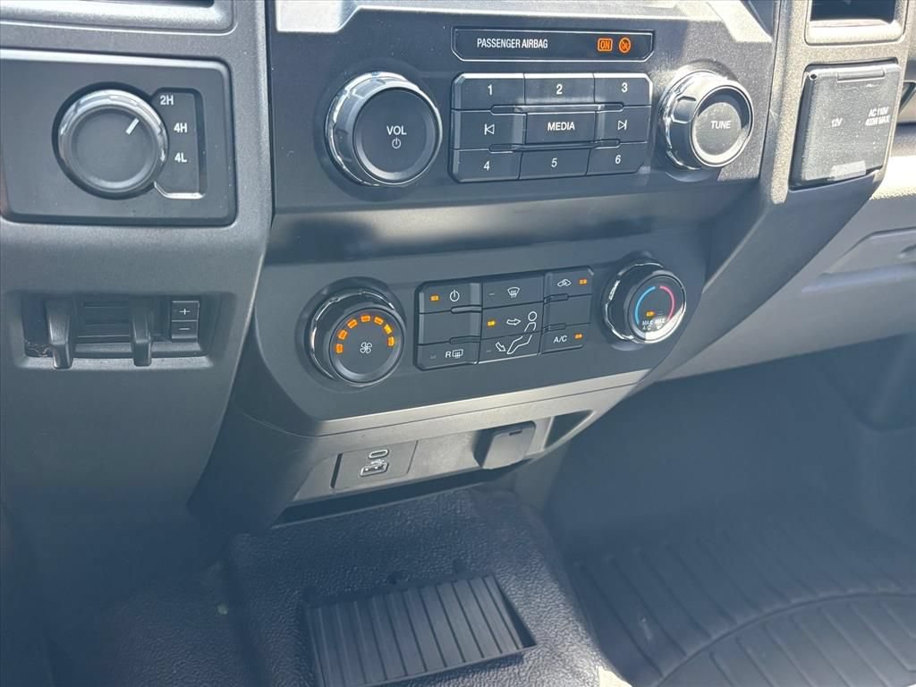 Used 2021 Ford F450 XL w/ STX Appearance Package AWD/4WD image 19