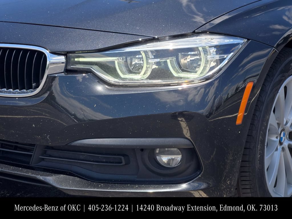 Used 2018 BMW 320i Sedan RWD image 7