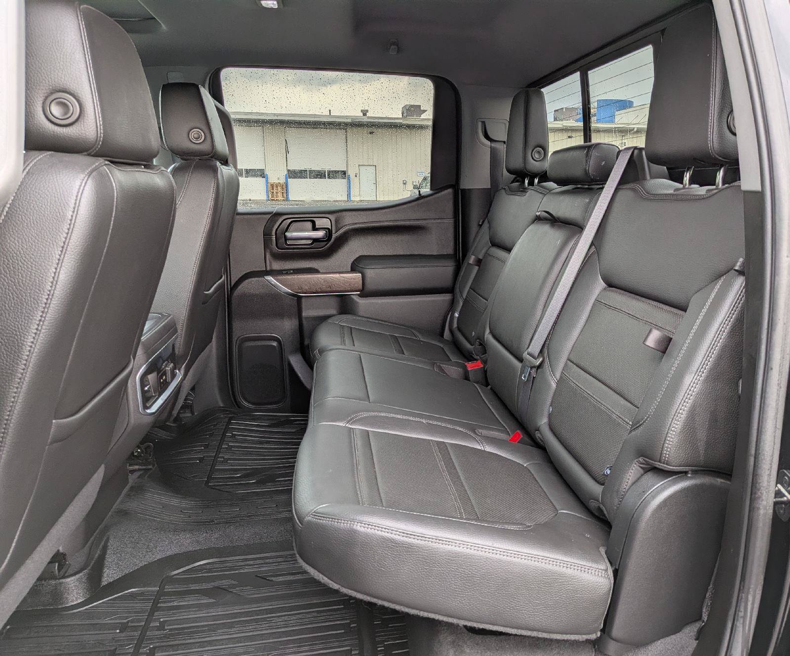 Used 2021 GMC Sierra 1500 Denali w/ Denali Premium Package AWD/4WD image 23