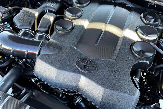 Used 2018 Toyota 4Runner SR5 Premium image 34