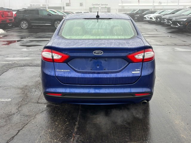 Used 2015 Ford Fusion SE w/ Equipment Group 202A image 6