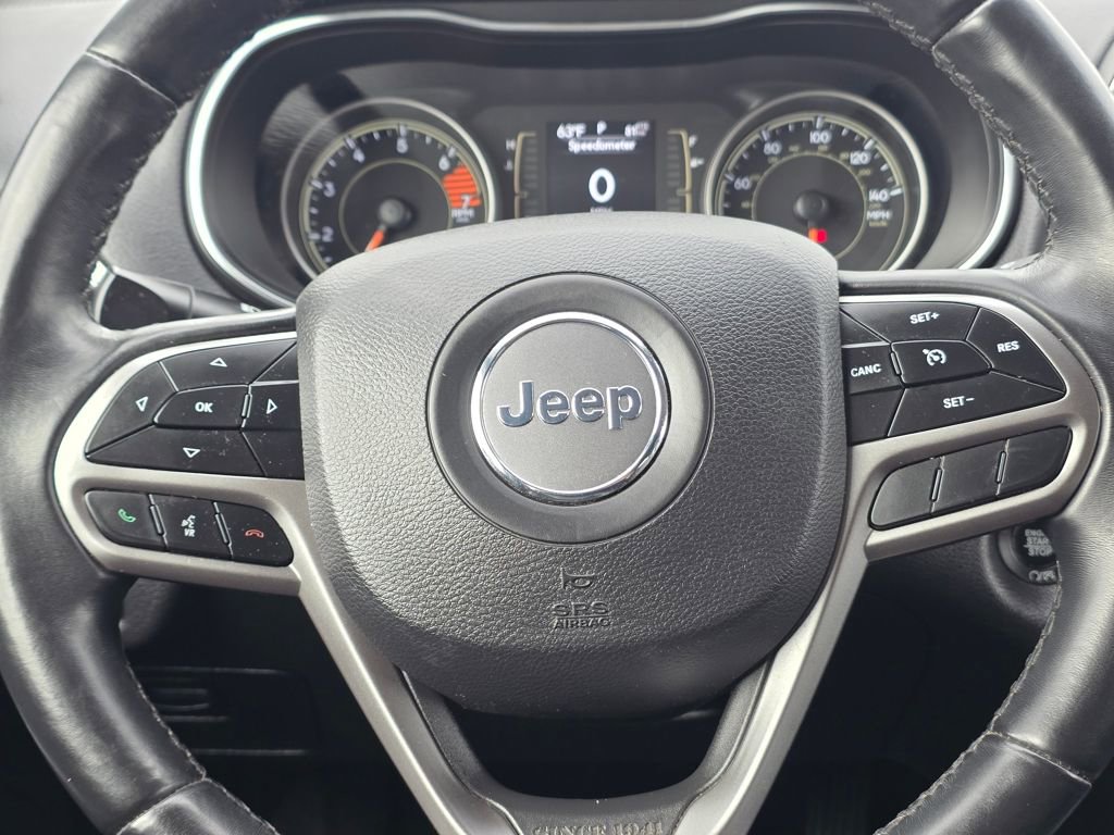 Used 2019 Jeep Cherokee Latitude Plus image 16