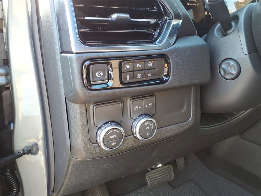 New 2026 GMC Yukon XL Denali image 10