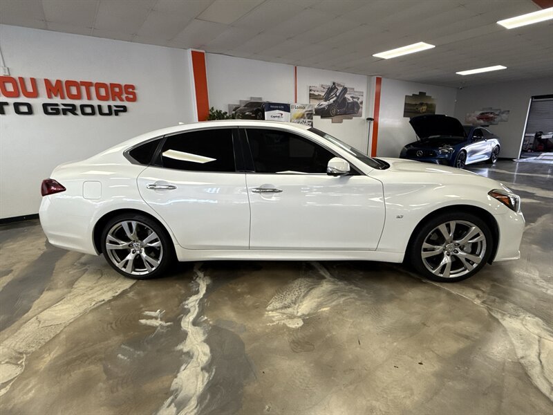 Used 2015 INFINITI Q70 3.7 w/ Sport Package RWD image 8