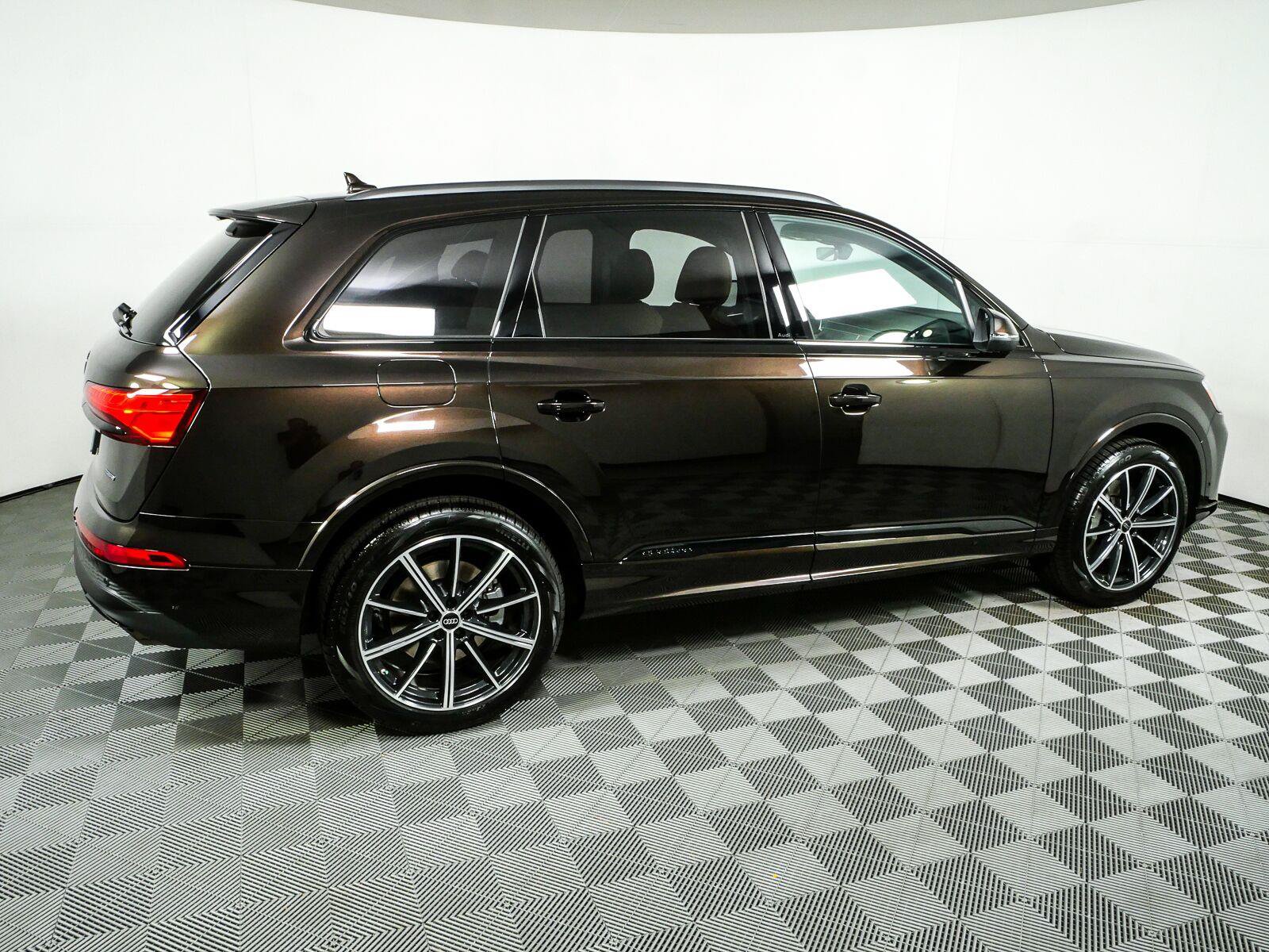 New 2026 Audi Q7 2.0T Premium Plus AWD/4WD image 2