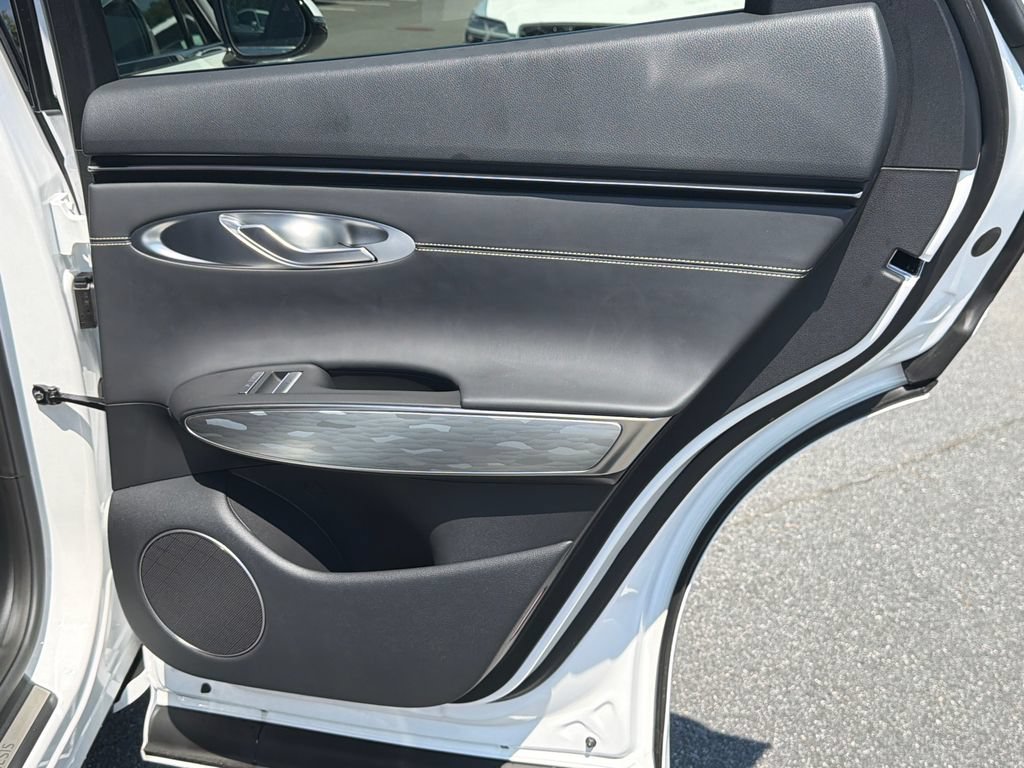 New 2027 Genesis Electrified GV70 AWD/4WD image 18