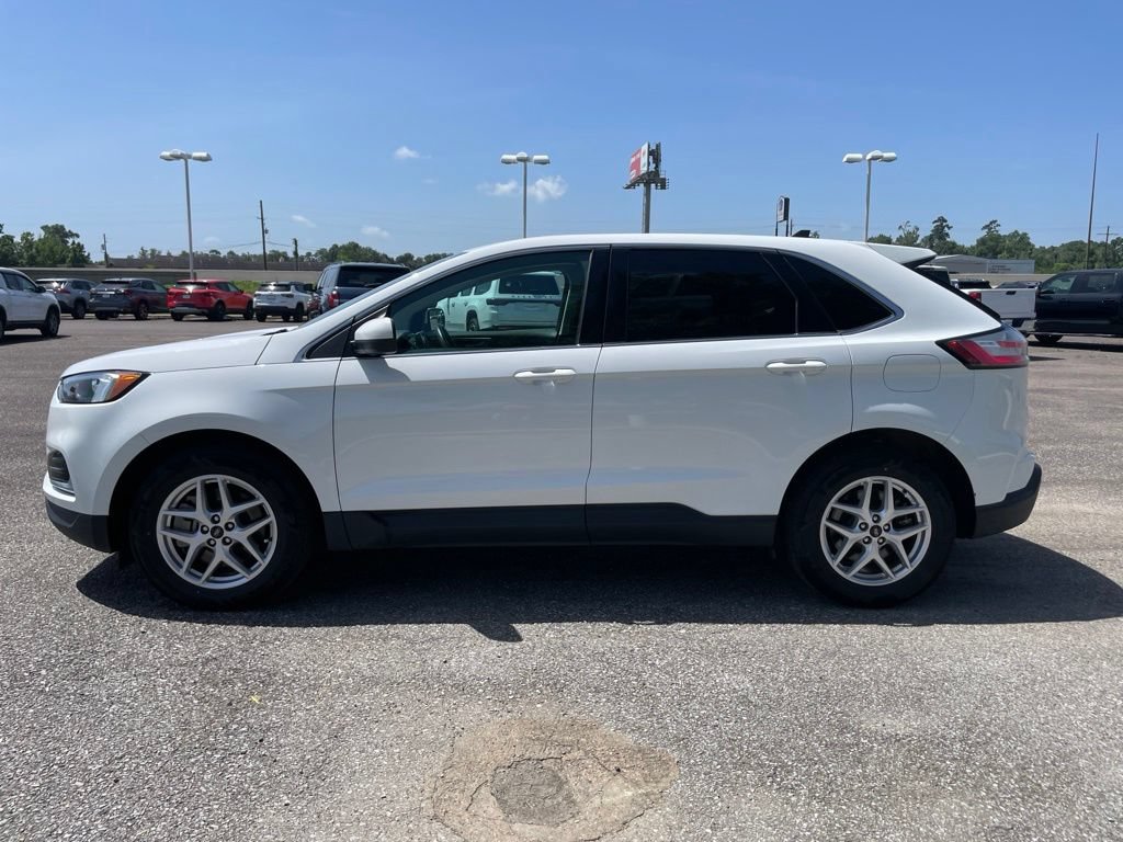 Used 2023 Ford Edge SEL AWD/4WD image 4