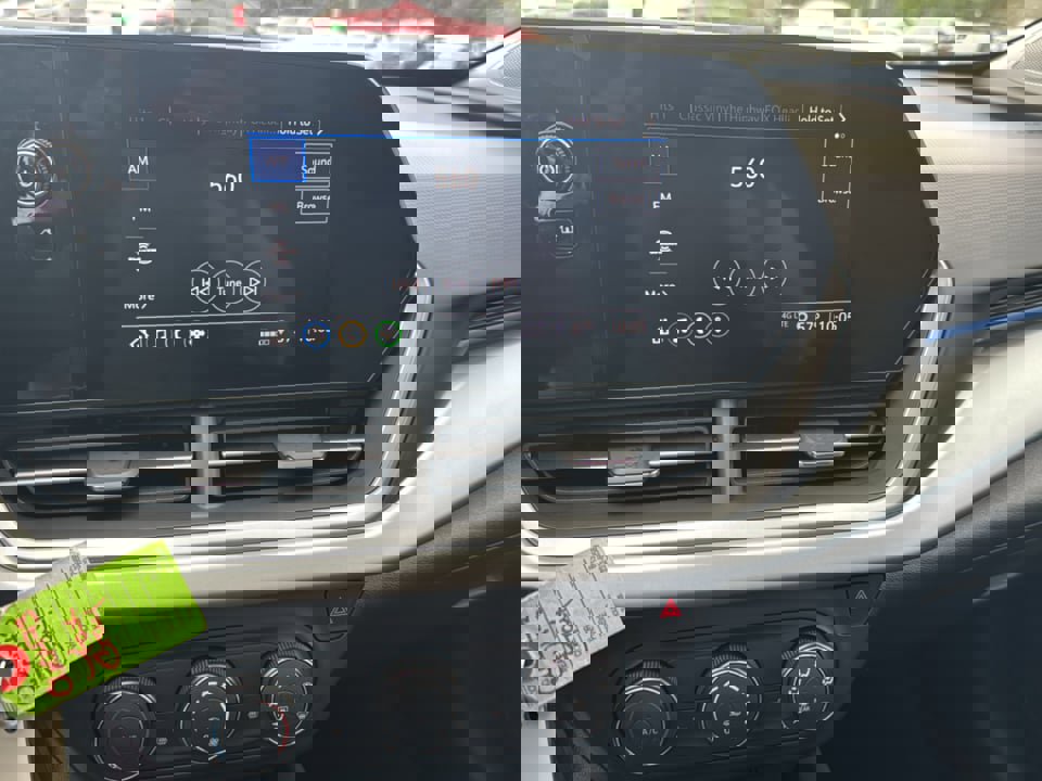 Used 2025 Chevrolet Trax LS w/ LS Convenience Package image 18