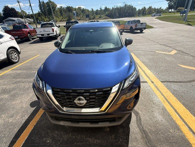 Used 2023 Nissan Rogue S AWD/4WD image 2