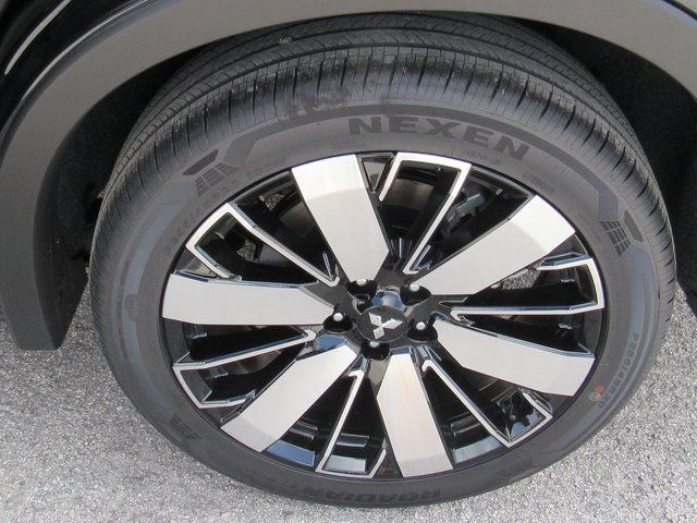 New 2025 Mitsubishi Outlander SE FWD image 8