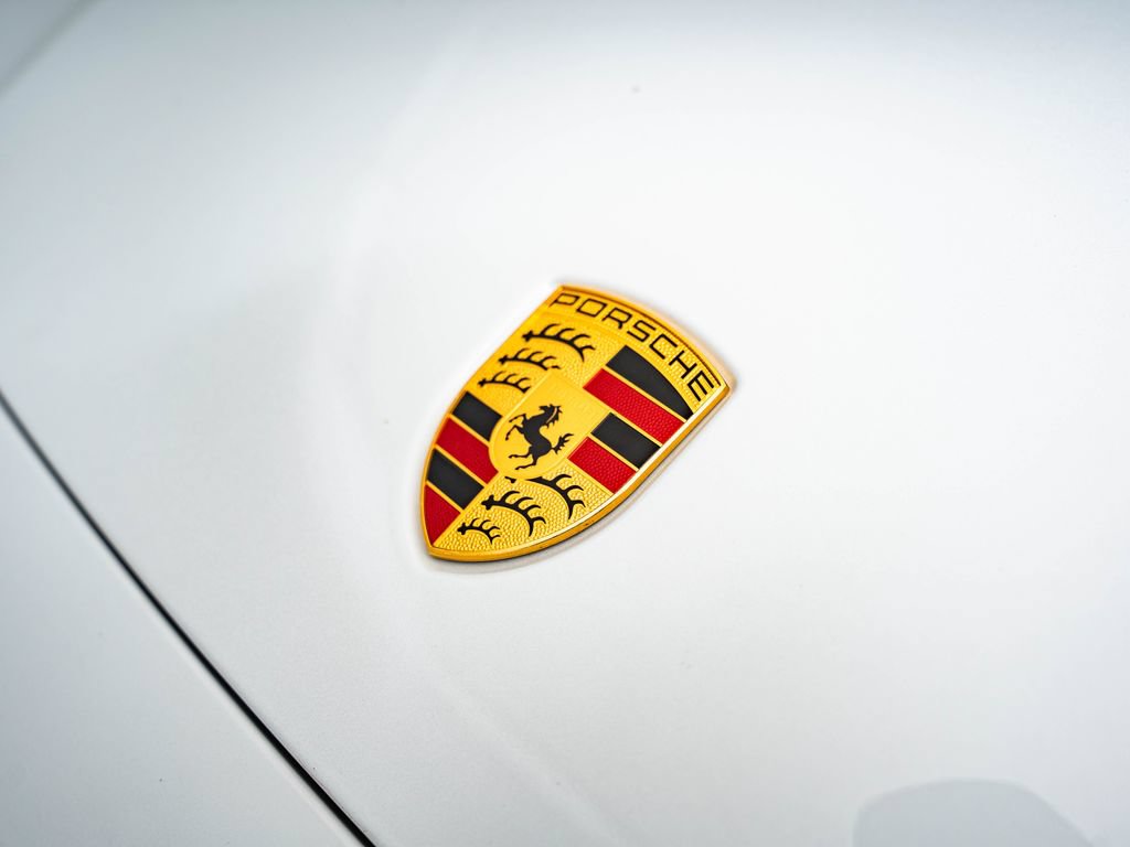Certified 2020 Porsche Cayenne AWD/4WD image 16