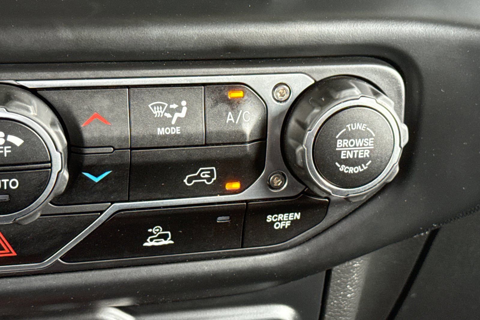 Used 2022 Jeep Gladiator Sport AWD/4WD image 28