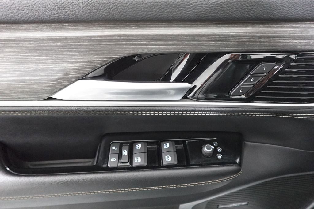 Used 2024 Jeep Wagoneer Series II image 9