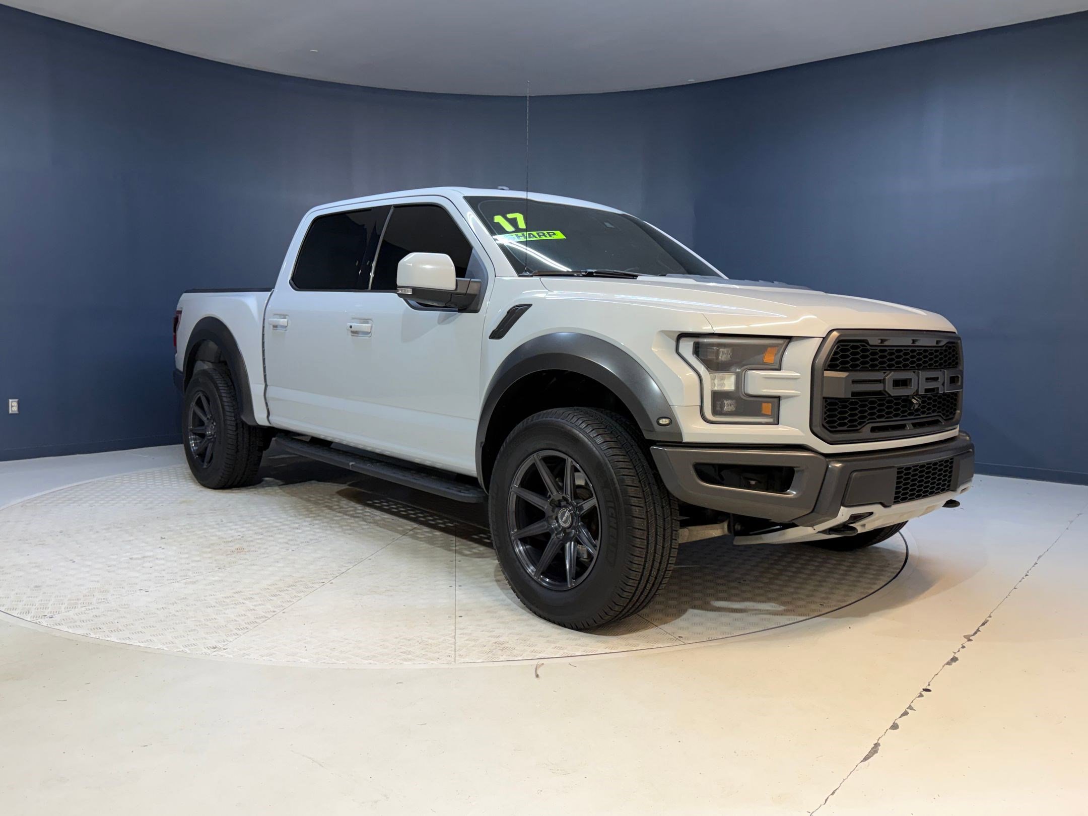 Used 2017 Ford F150 Raptor w/ Equipment Group 802A Luxury AWD/4WD image 7