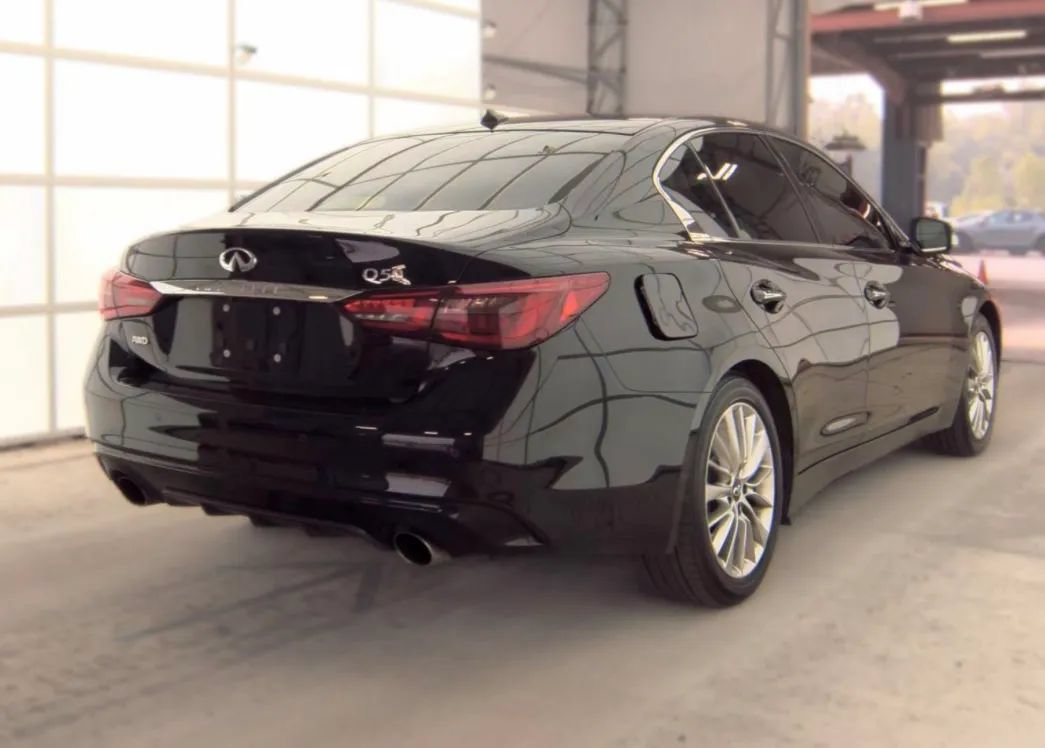 Used 2021 INFINITI Q50 Luxe AWD/4WD image 2