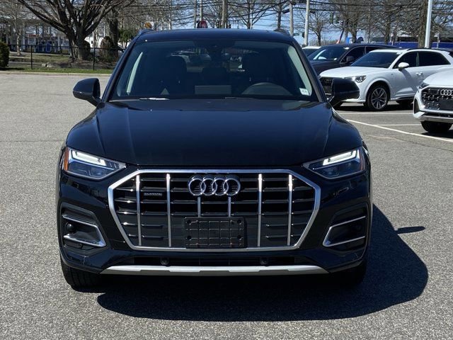 Used 2023 Audi Q5 2.0T Premium w/ Convenience Package AWD/4WD image 2