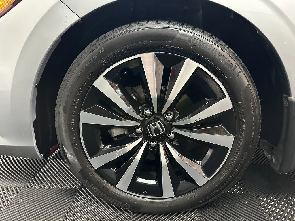 Used 2024 Honda Civic EX-L image 35