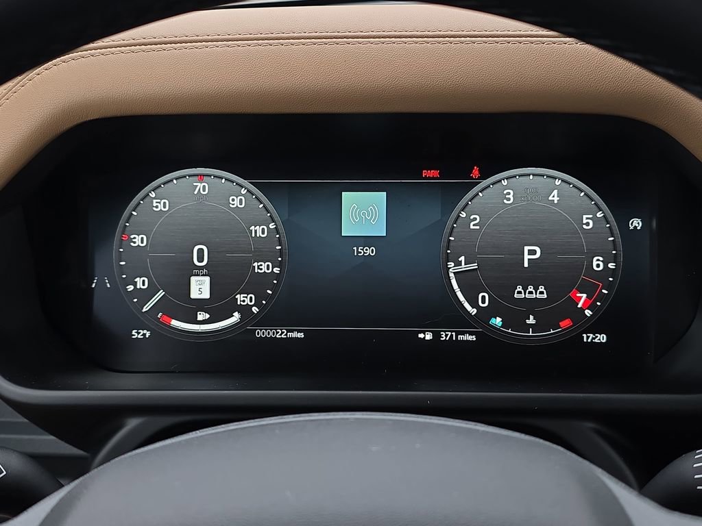 New 2026 Land Rover Defender 110 X-Dynamic SE image 18