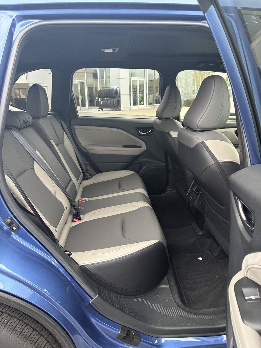 New 2025 Subaru Forester Limited AWD/4WD image 15