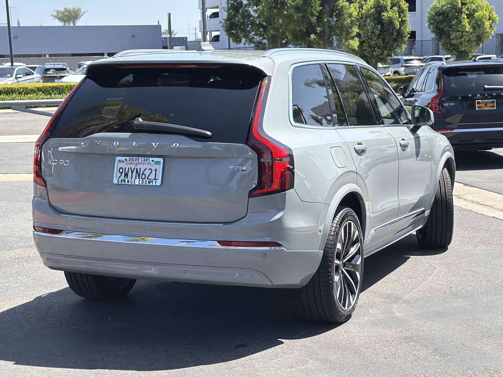 Used 2026 Volvo XC90 T8 Plus w/ Protection Package Premier AWD/4WD image 5