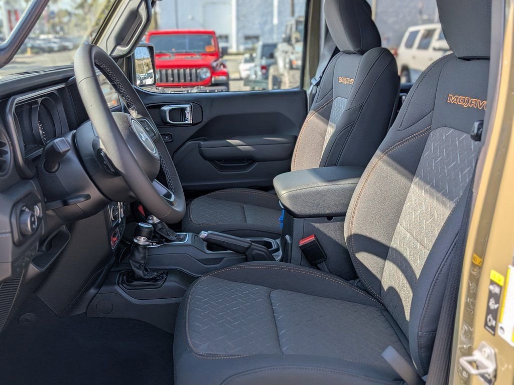 New 2026 Jeep Gladiator Mojave w/ Steel Bumper Group image 9