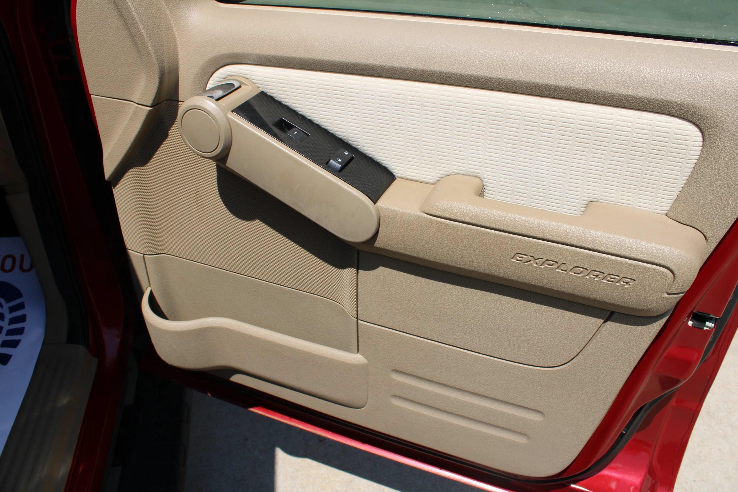 Used 2010 Ford Explorer Sport Trac XLT RWD image 21