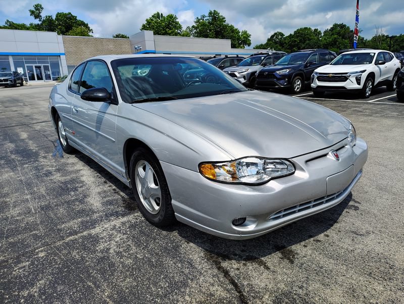 Used 2003 Chevrolet Monte Carlo SS w/ Mirror Group FWD image 3