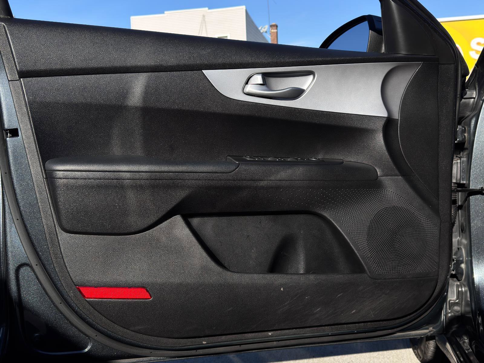 Used 2023 Kia Forte LXS image 12