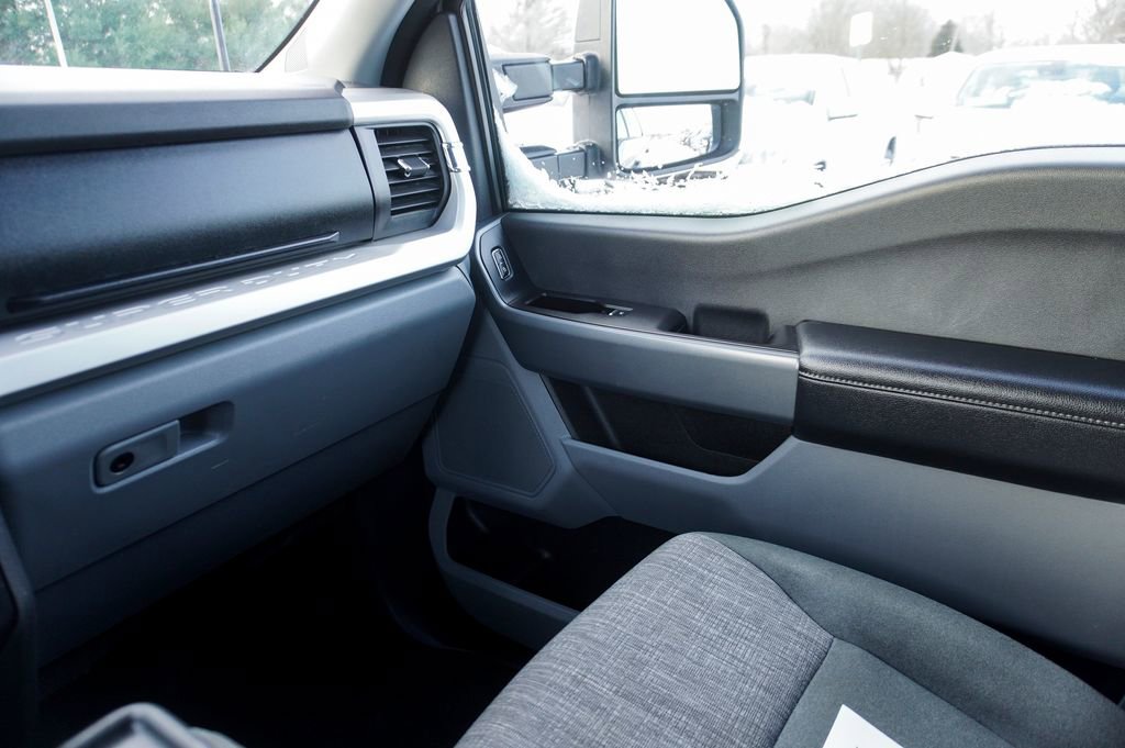 Used 2023 Ford F250 XLT image 24