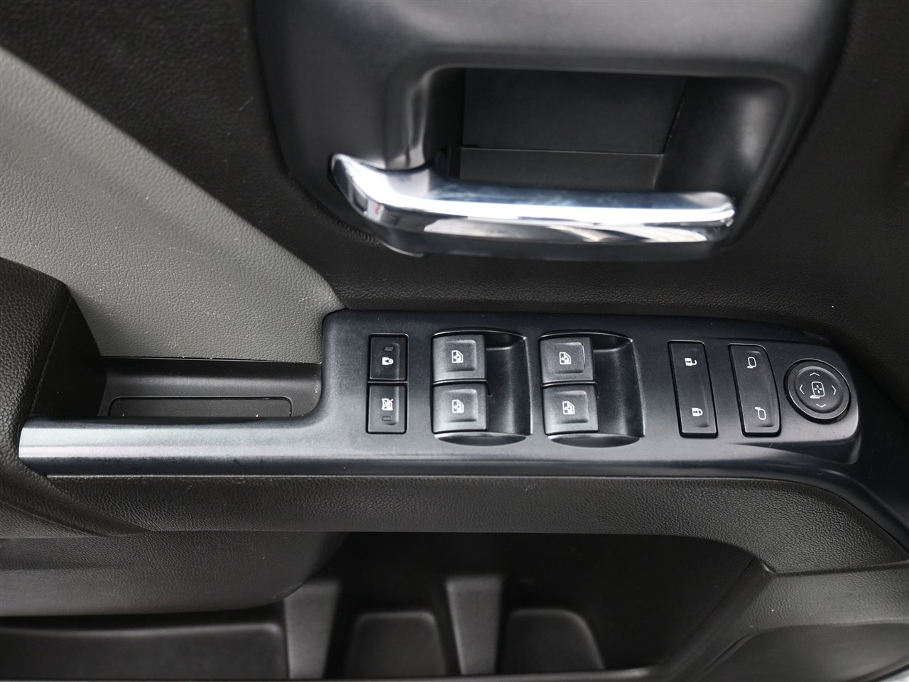 Used 2018 GMC Sierra 2500 2WD Crew Cab w/ Sierra Convenience Package image 10