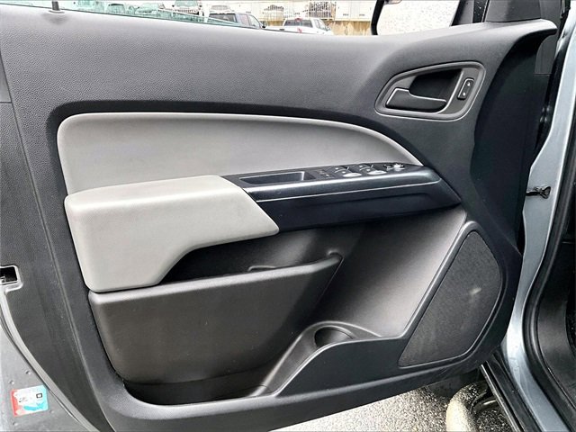 Used 2022 Chevrolet Colorado W/T w/ Custom Special Edition image 9