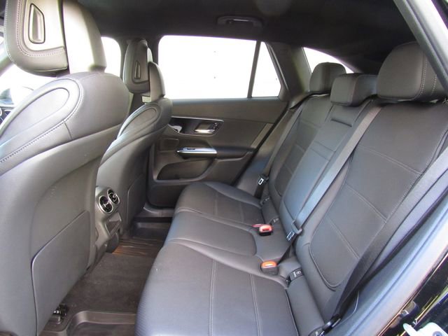 Used 2026 Mercedes-Benz GLC 300 4MATIC image 15