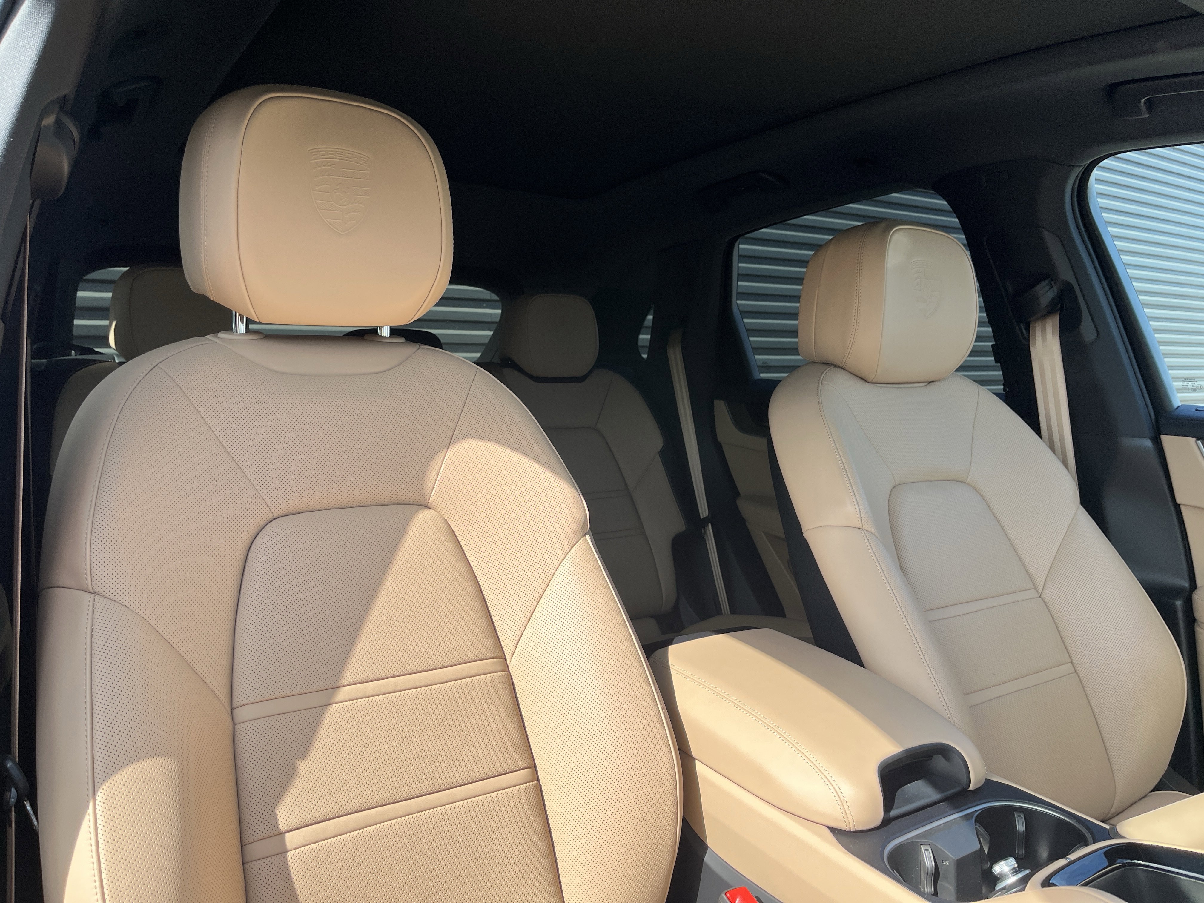 Certified 2025 Porsche Cayenne image 23