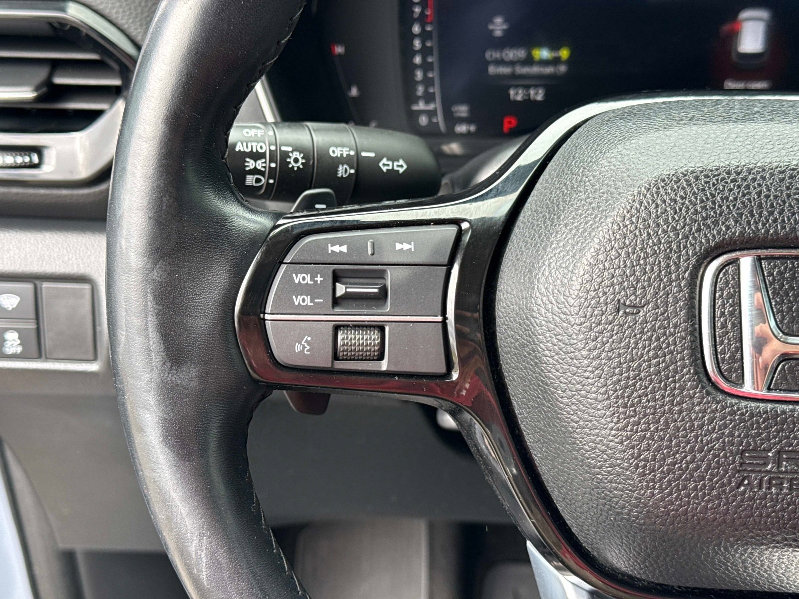 Used 2023 Honda Pilot Elite image 31