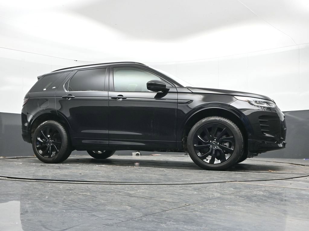 Used 2025 Land Rover Discovery Sport Dynamic SE image 42