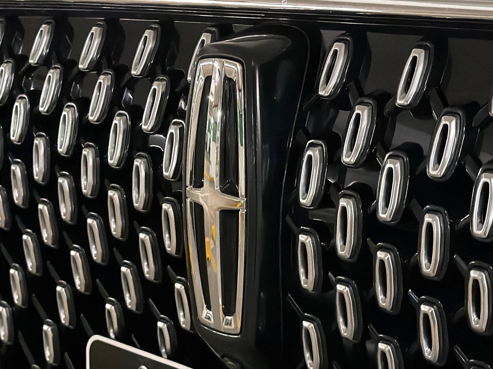 New 2027 Lincoln Aviator AWD image 14