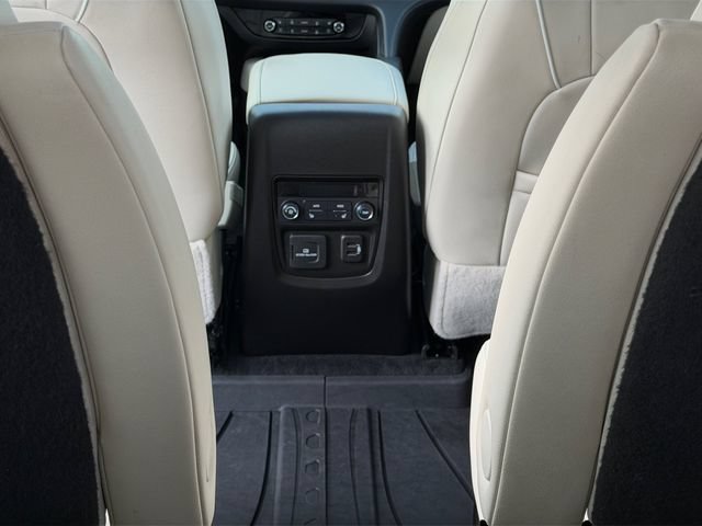 Used 2023 Buick Enclave Avenir w/ Avenir Technology Package AWD/4WD image 19