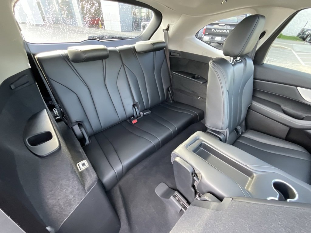 Used 2023 Acura MDX SH-AWD image 22