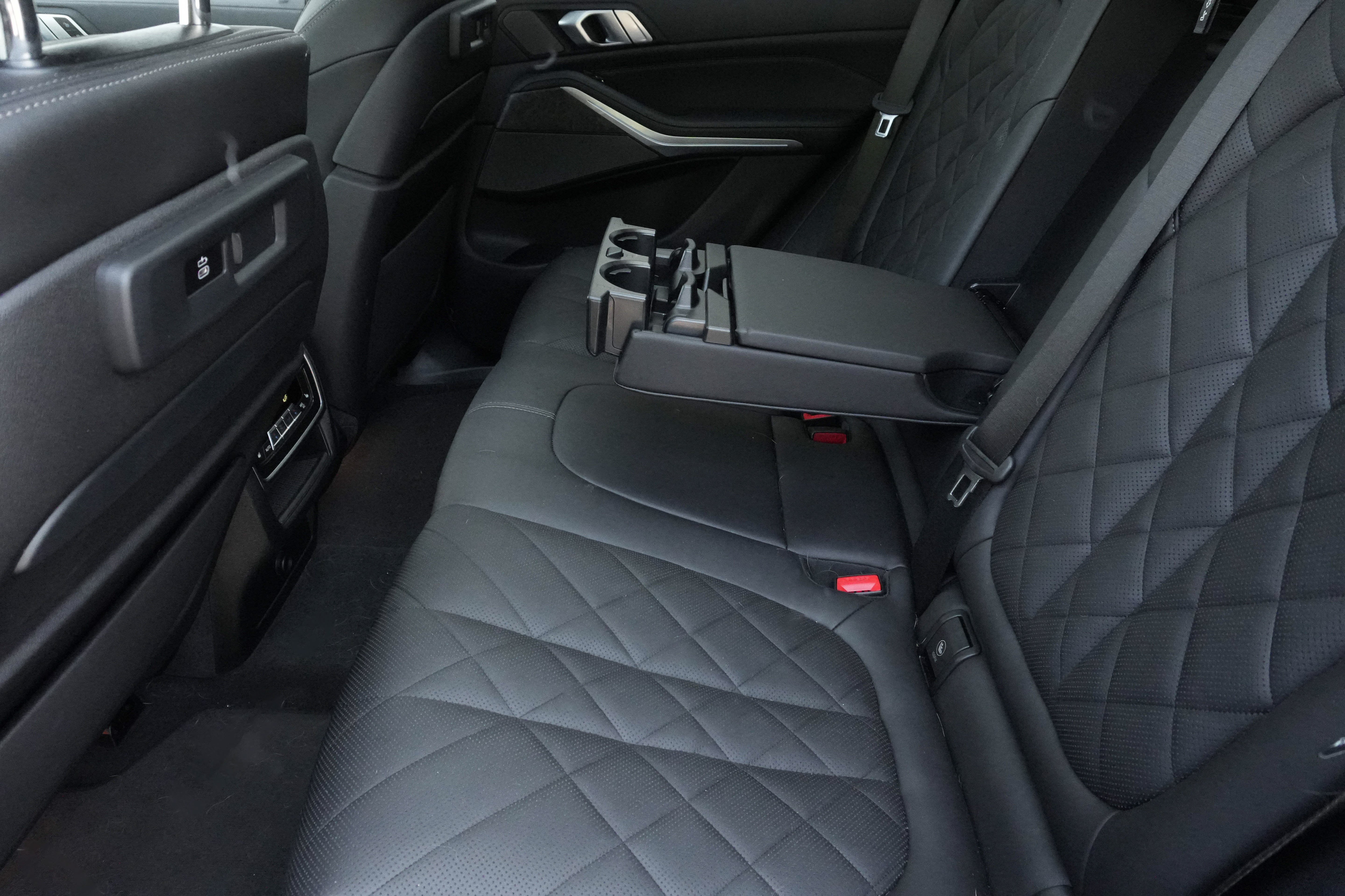 Used 2023 BMW X5 M50i w/ Executive Package AWD/4WD image 33