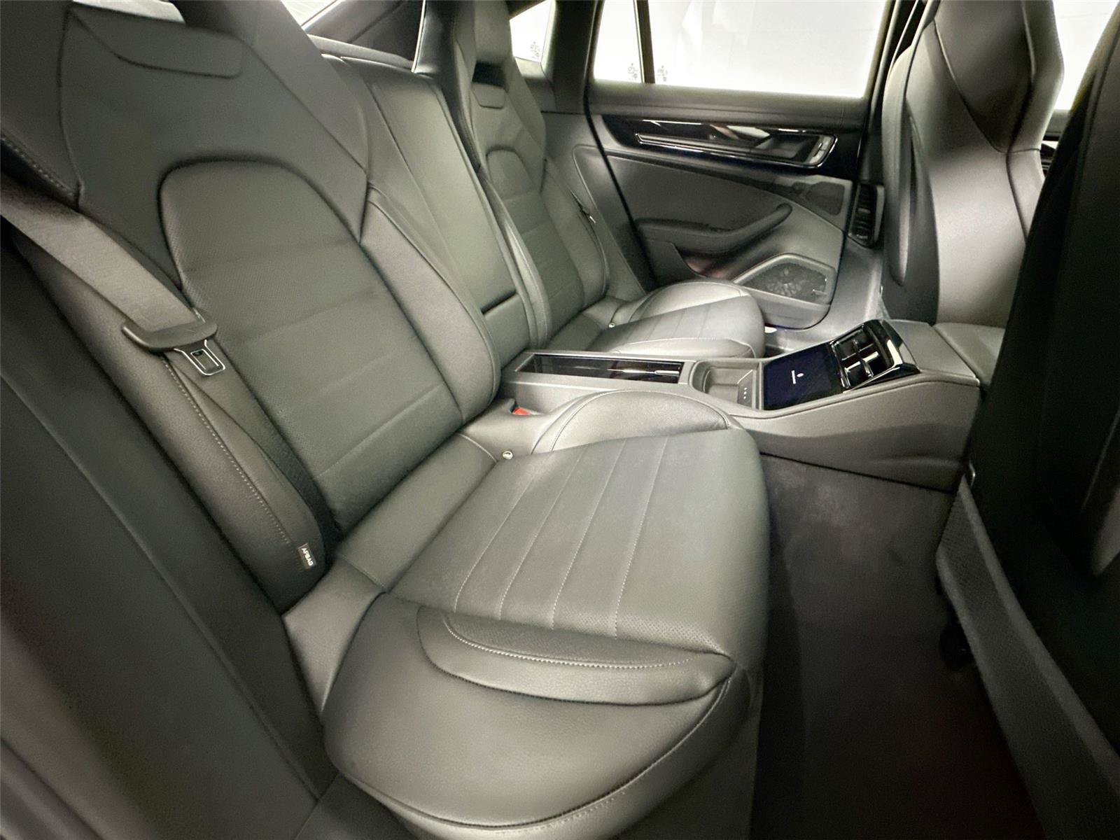 Certified 2026 Porsche Panamera 4 AWD/4WD image 27