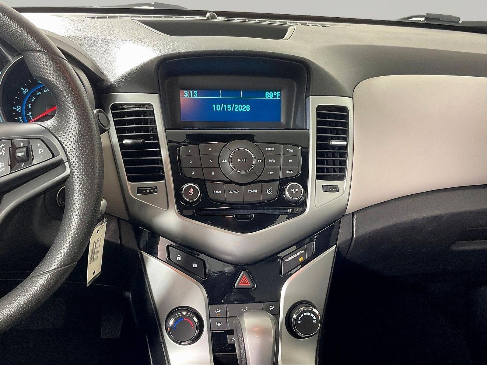 Used 2014 Chevrolet Cruze LS FWD image 9