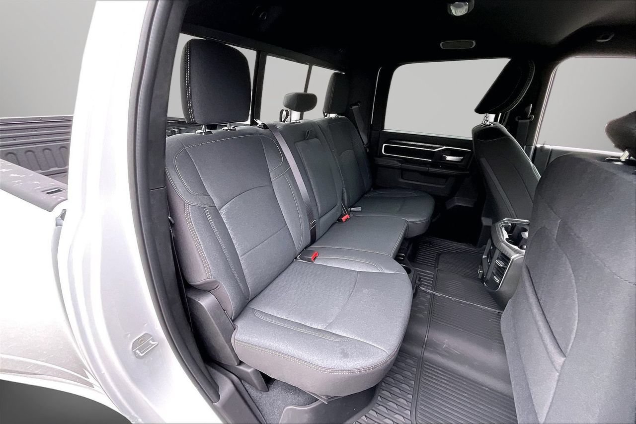 New 2026 RAM 3500 Big Horn AWD/4WD image 19