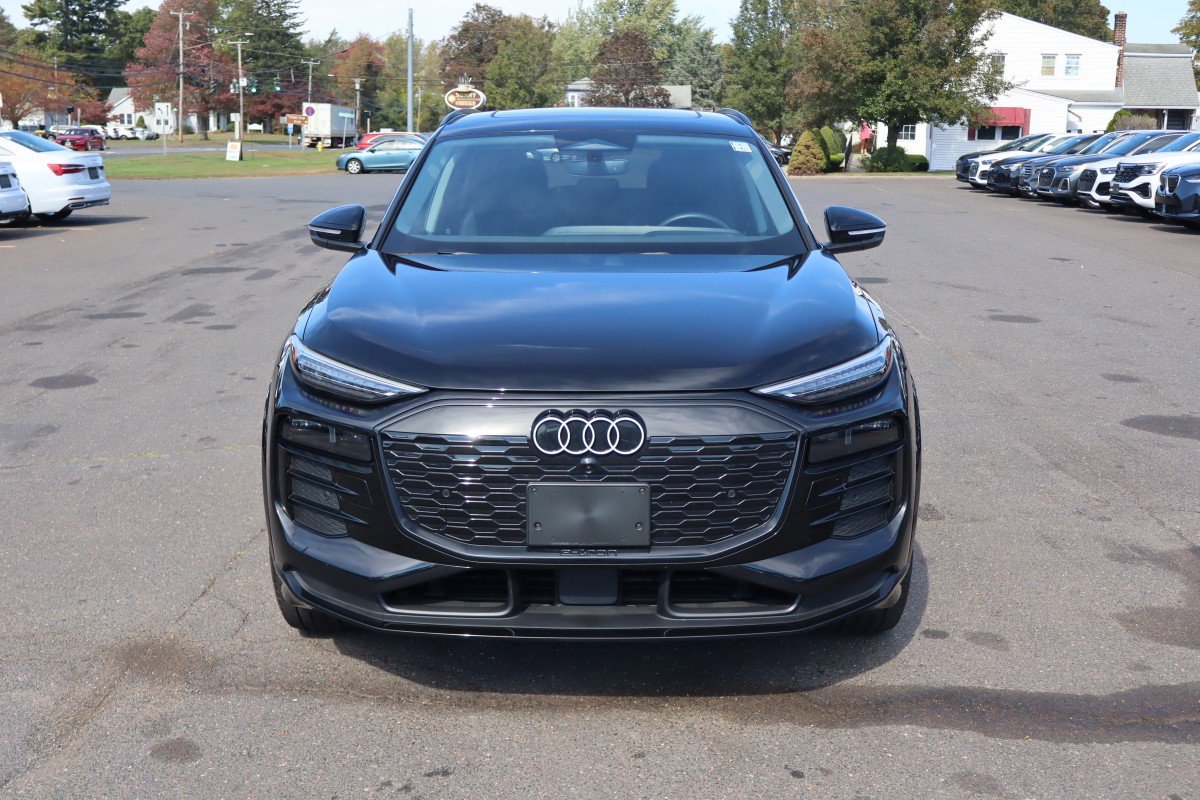 Used 2025 Audi Q6 e-tron Premium Plus image 2
