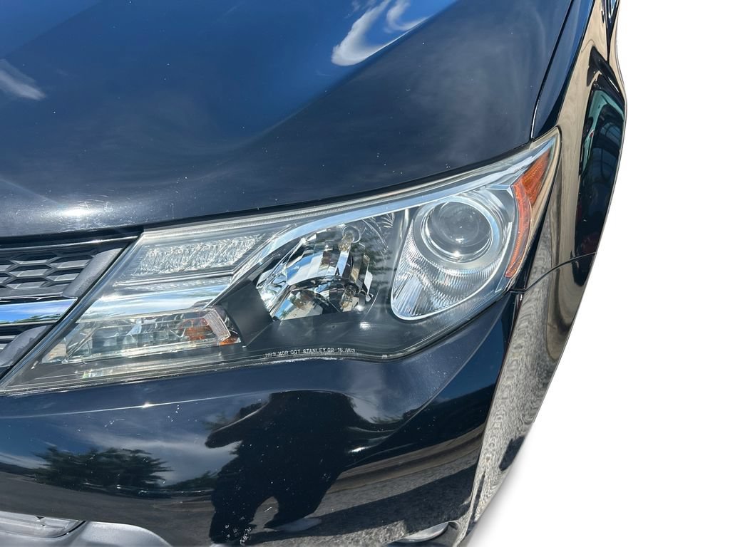 Used 2013 Toyota RAV4 XLE AWD/4WD image 31