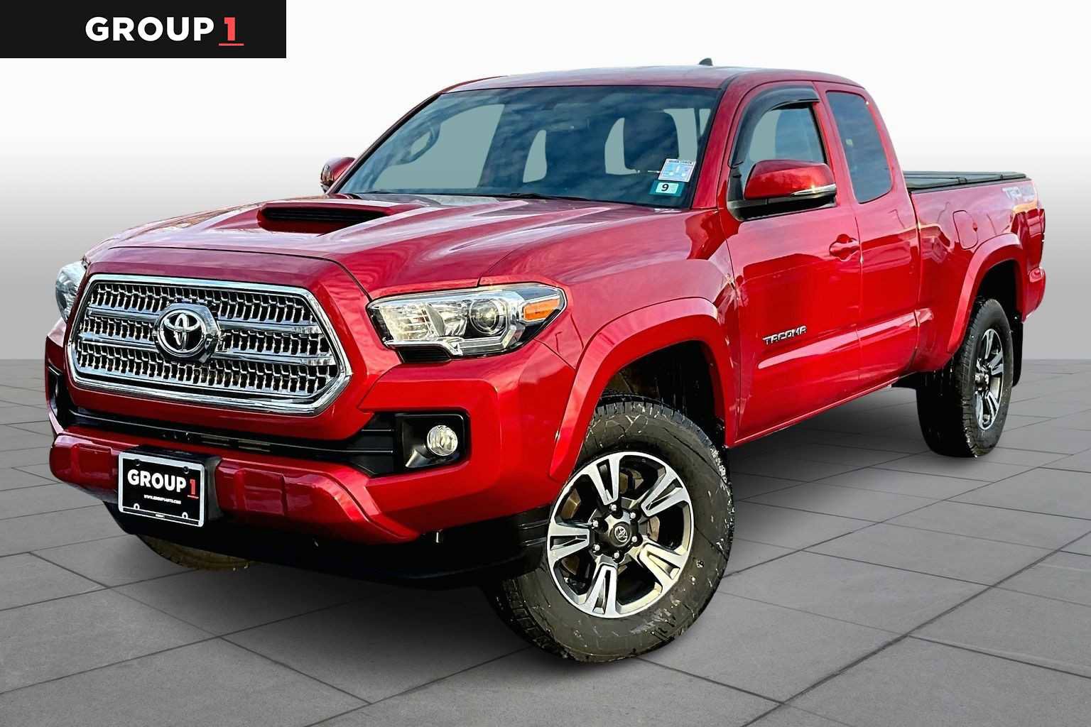 Certified 2017 Toyota Tacoma TRD Sport image 1