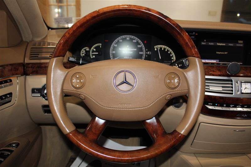 Used 2009 Mercedes-Benz S 550 4MATIC image 17