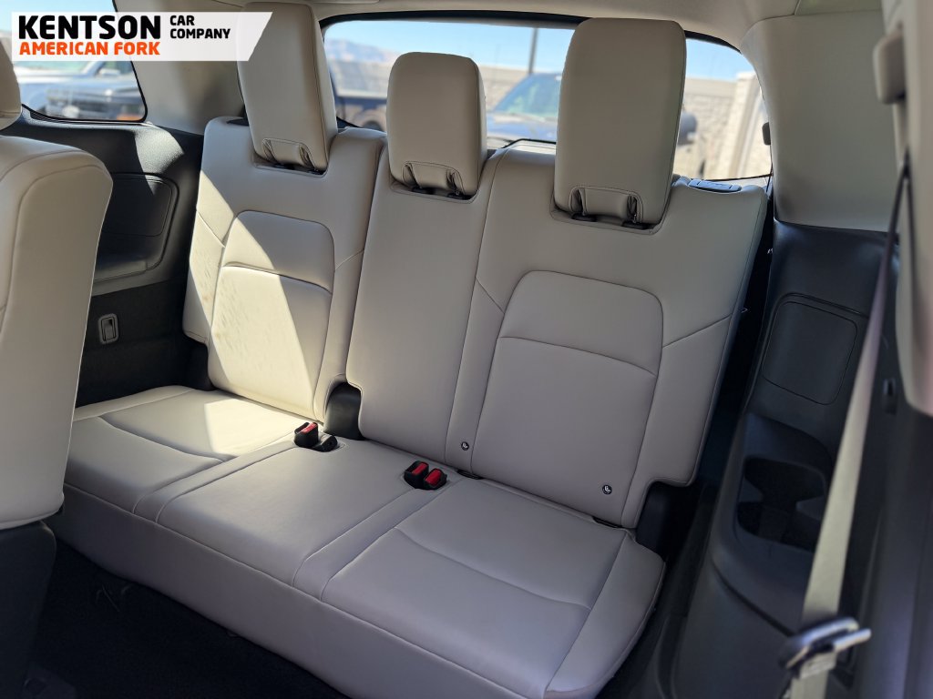Used 2026 Nissan Pathfinder SL AWD/4WD image 34
