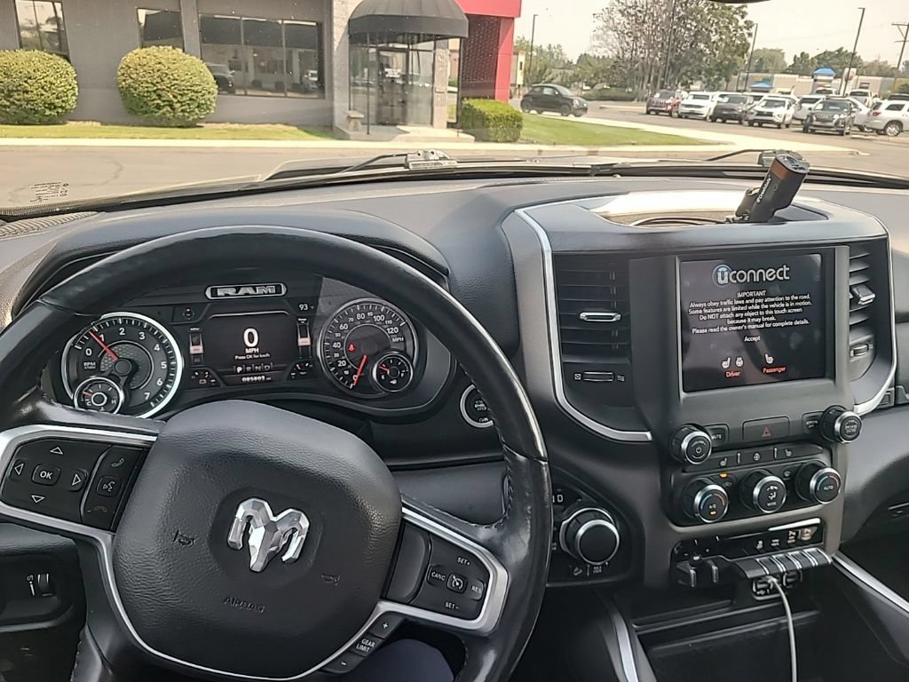 Used 2020 RAM 1500 Big Horn AWD/4WD image 18