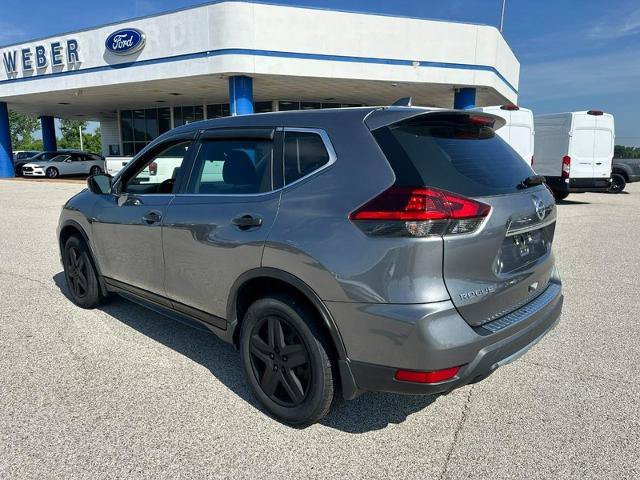 Used 2020 Nissan Rogue S FWD image 3