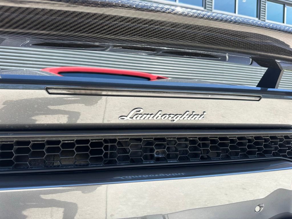 Used 2016 Lamborghini Huracan LP 610-4 AWD/4WD image 15